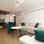 Ambijent Free Public Parking アパート サラエヴォ